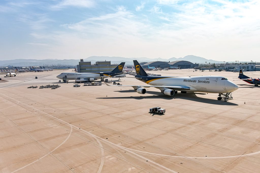 UPS using San Bernardino International Airport to transport millions of  packages this holiday season – San Bernardino Sun